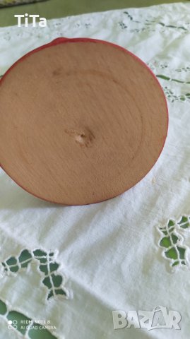 Ръчно рисуван дървен свещник в червено , снимка 5 - Други - 39050138