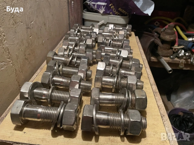 Неръждаеми болтове,шайби и гайки 