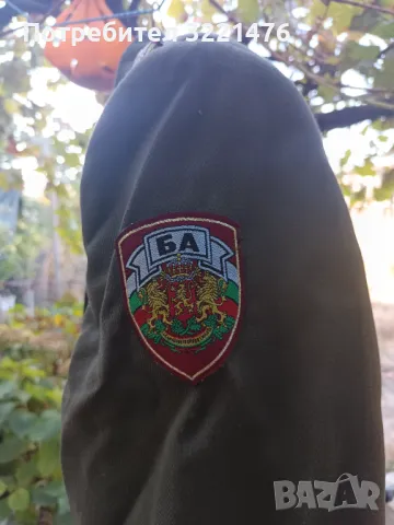 Стари военни дрехи и шапки, снимка 2 - Антикварни и старинни предмети - 48415375