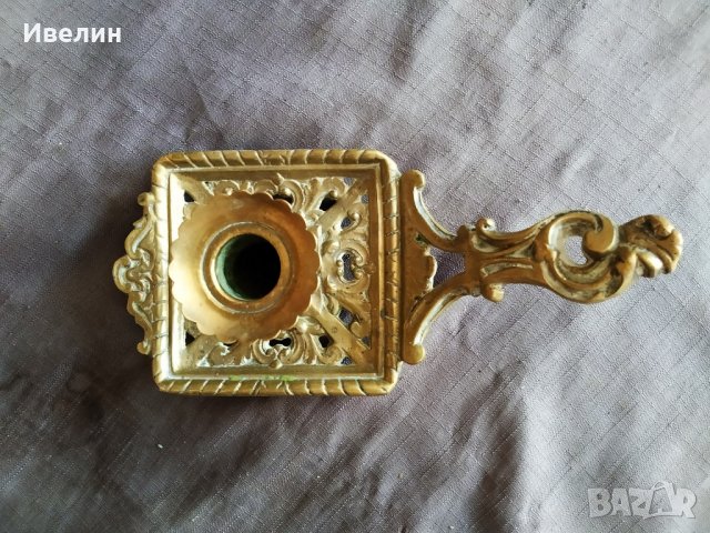 преносим бароков свещник от бронз, снимка 3 - Антикварни и старинни предмети - 29849426