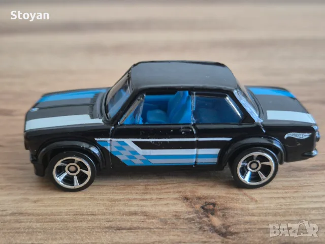 Hot wheels BMW 2002, снимка 2 - Колекции - 56132669