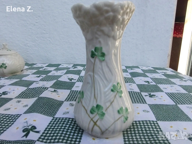 Belleek малка Daisy vase - ръчно изработена и рисувана в Ирландия, снимка 3 - Вази - 52505460