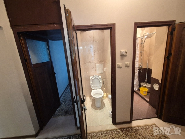 Тристаен апартамент в ж.к. Свобода, снимка 6 - Апартаменти - 51803595