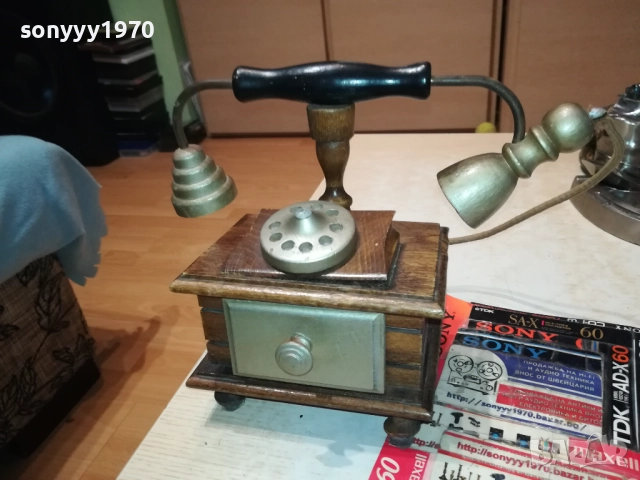 ДЪРВЕН ТЕЛЕФОН ОТ ФРАНЦИЯ 0610251851, снимка 2 - Антикварни и старинни предмети - 51965676