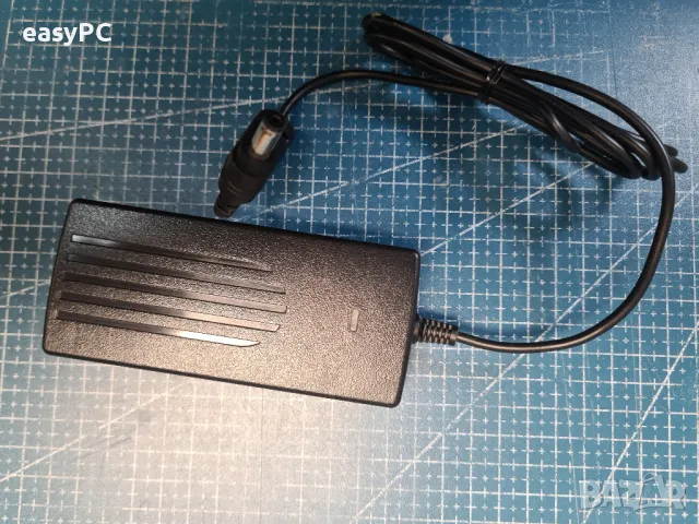 Оригинален захранващ адаптер LI SHIN INTERNATIONAL ENTERPRISE CORP. 12V 2.0A , снимка 2 - Друга електроника - 49298986