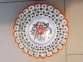 Декоративна ръчно декорирана чиния 20 см. диаметър. Майолика от Словения. С дупки за закачане и на с, снимка 1