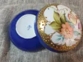 Порцеланова  бижутиера с флорални мотиви и позлата, снимка 4