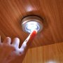 Сензорна LED лампа за шкафове гардероби таван стена килер светодиодна нощна