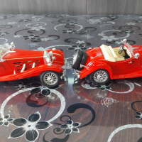 МЕТАЛНИ КОЛИ НА MERCEDES 500K ROADSTER 1936 Bburago 1:20, снимка 4 - Колекции - 44781073