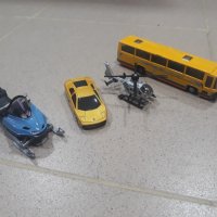 Железни колички - автобус - хеликоптер - моторна шейна сноуджет , снимка 4 - Колекции - 31292976