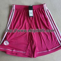 Реал Мадрид гостуващи розови панталони, снимка 1 - Къси панталони - 42443467