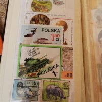 Класьори с пощенски марки около 1000 броя , снимка 17 - Филателия - 39664159