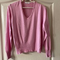 Бонбонено розова блуза с блестящи камъчета Swarovski , снимка 2 - Блузи с дълъг ръкав и пуловери - 35522330