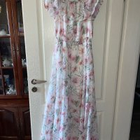 Разкошна нова  лятна елегантна дълга рокля фрорален нежен десен романтична нежна Mohito , снимка 1 - Рокли - 40518074