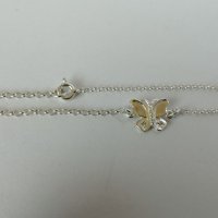 Нова сребърна гривна с пеперуда дължина 18см може да се направи с дължина по Ваш избор, снимка 1 - Гривни - 29571854