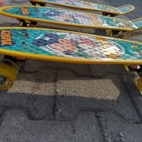 DISNEY детски скейтборд 22“ светещ, снимка 7 - Скутери и тротинетки - 44806539
