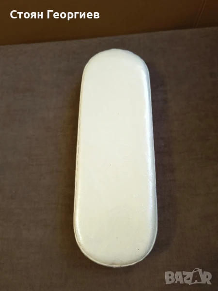 Чисто нова Масичка за маникюр със сгъваеми крачета, снимка 1