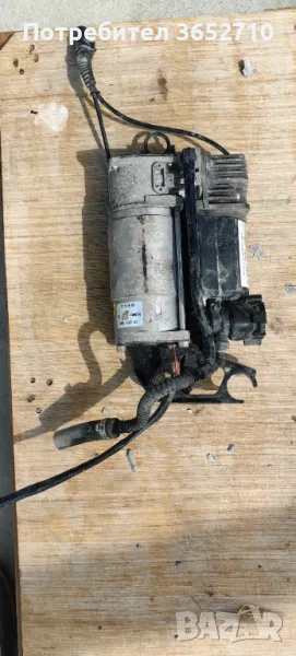 компресор въздушно окачване кайен туарег кю7, снимка 1