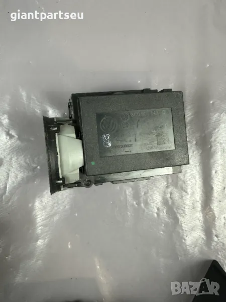 Гълтач Контактен Ключ за VW PASSAT B6 3C0905843, снимка 1