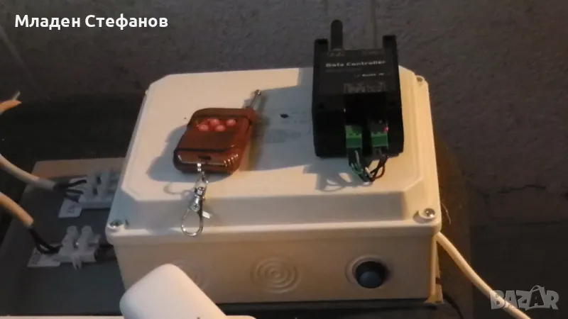 Комбиниран модул за управление на врати, щори, гаражни врати или бариери с двигател, снимка 1