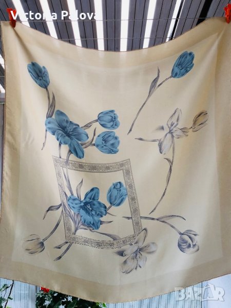 Нежен копринен шал 80/80см, снимка 1