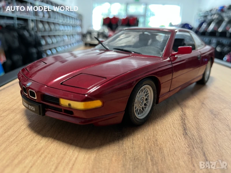 REVELL метален колекционерски модел количка BMW 850 Ci г. 1:18 мащаб, снимка 1