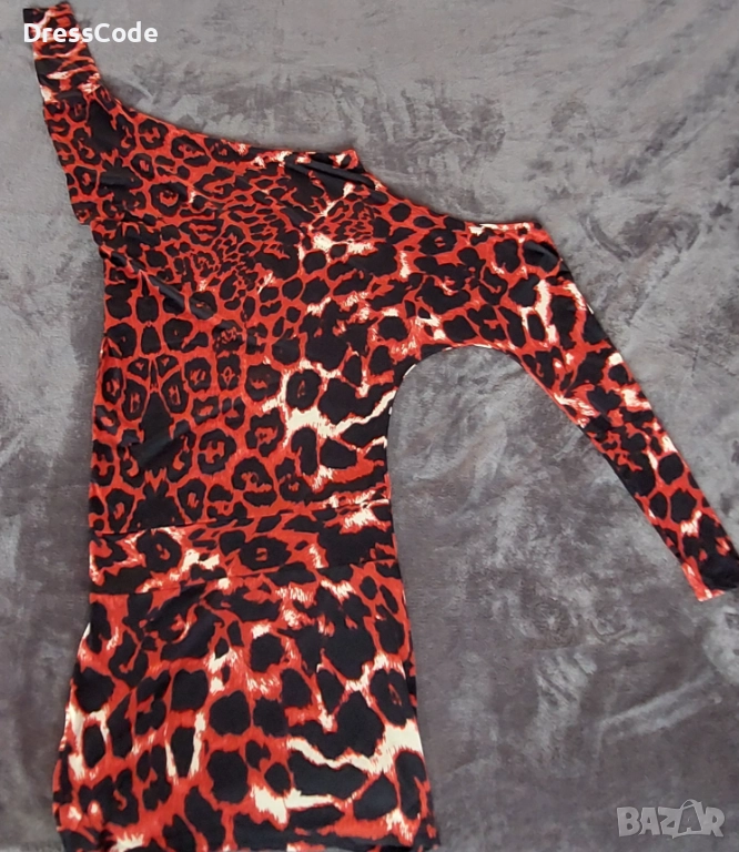 Дамска рокля, снимка 1