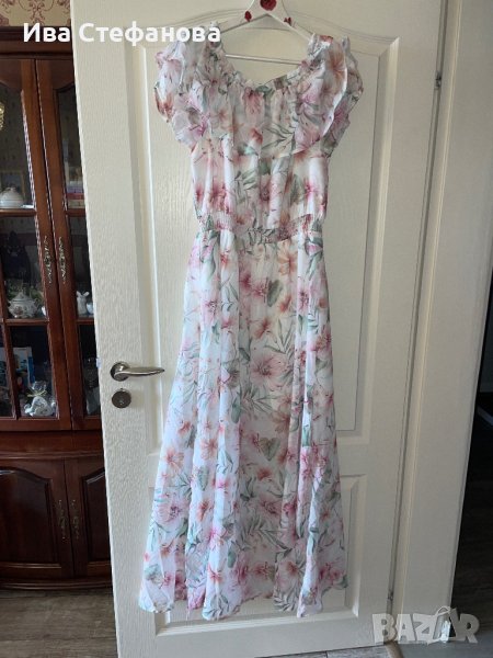 Разкошна нова  лятна елегантна дълга рокля фрорален нежен десен романтична нежна Mohito , снимка 1