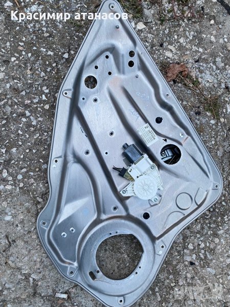 Машинка ел. стъкло за Мерцедес ц-класа w204.задна лява 2007г, снимка 1