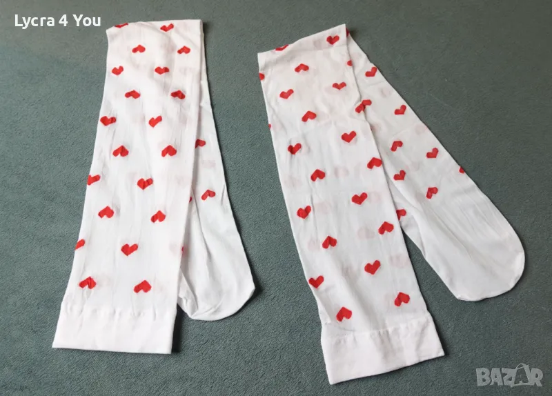 Бели чорапки на червени сърца , снимка 1