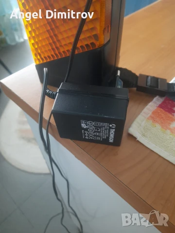 Продавам подвижна аварийна лампа, снимка 4 - Аксесоари и консумативи - 51264694