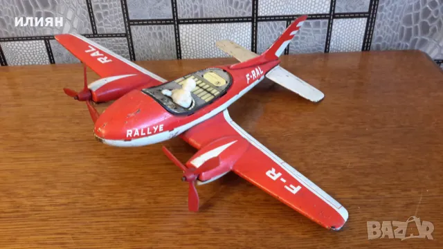 Тенекиена играчка има забележки 