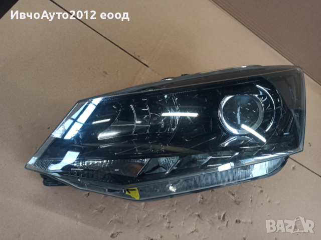 Фар ляв оригинален hella 6V1 941 015 B skoda fabia 3 шкода Фабия , снимка 3 - Части - 44708987