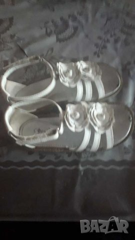 Сандали за момиче , снимка 2 - Детски сандали и чехли - 31467677