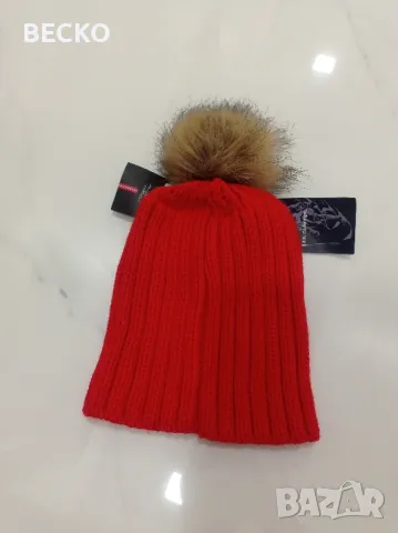 Дамска вълнена шапка, снимка 2 - Шапки - 47883874