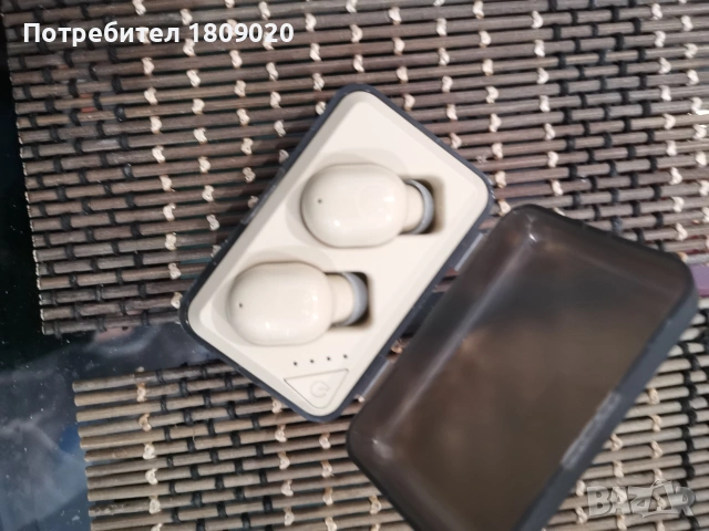 слухов апарат слушалки. 