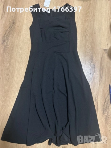 Елегантна черна рокля размер s