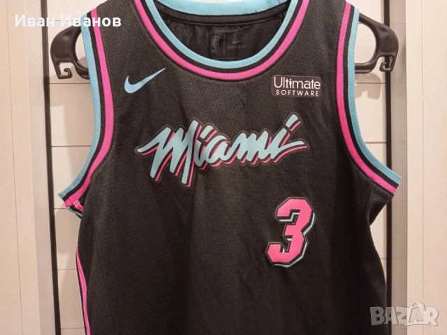 Чисто нов оригинален потник на Miami Heat - Dwyane Wade