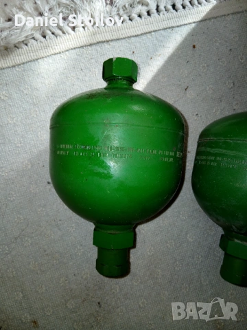 ХИДРАВЛИЧЕН АКУМУЛАТОР - JOHN DEERE