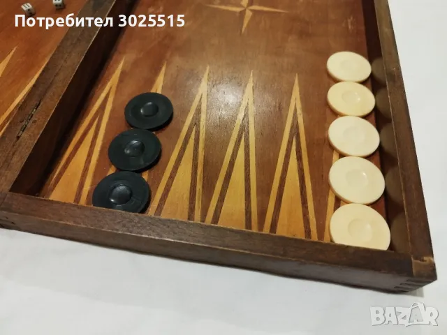 Табла за игра с пулове и зарчета в дървена кутия, Голяма, от старите, снимка 4 - Шах и табла - 47869405