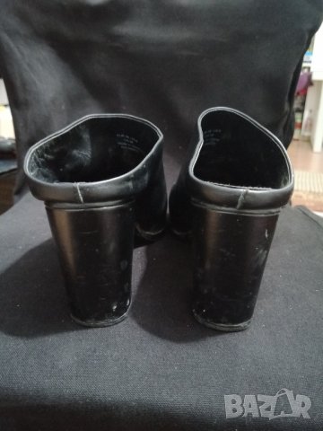 кожени чехли тип сандали & Other Stories, снимка 4 - Дамски ежедневни обувки - 34402568