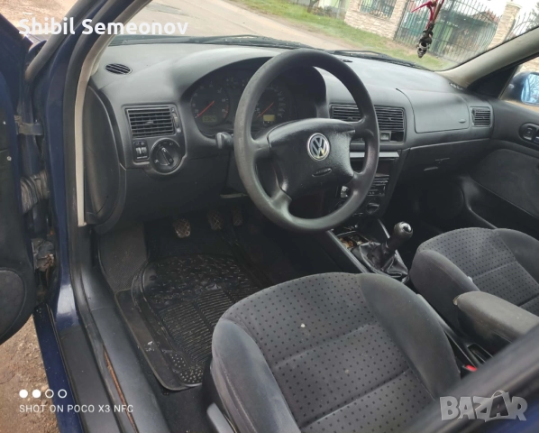 VW Golf 4 1.6 Газ /Бензин , снимка 7 - Автомобили и джипове - 52866643