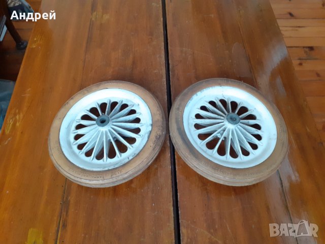 Стари гуми,колела #4, снимка 2 - Други ценни предмети - 31726404