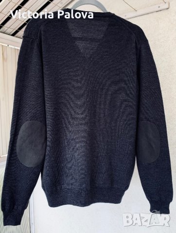 Пуловер V-деколте 100% меринос Италия, снимка 5 - Пуловери - 42549869