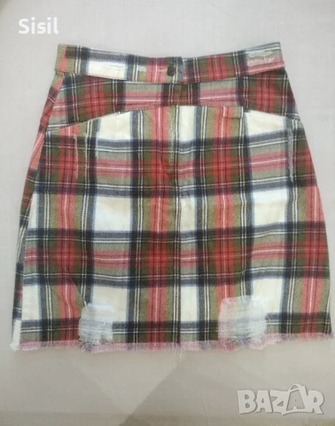 Alessa къса пола, снимка 4 - Поли - 51037575