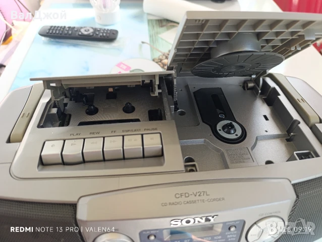 Sony CFD-V27L, снимка 3 - Радиокасетофони, транзистори - 51012248