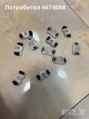 Основа за щипки за корите на вратите на Ваг Груп Vag Grup 1лв. броя 6Q0867899