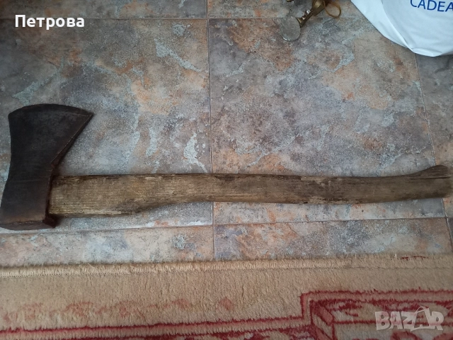 Стара брадва