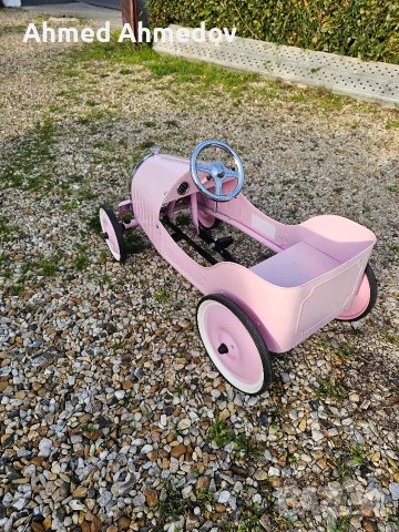 Ретро модел на метална кола с педали , снимка 3 - Антикварни и старинни предмети - 52591753