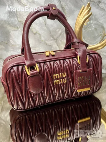 Miu Miu дамски чанти Различни цветове , снимка 7 - Чанти - 48813444